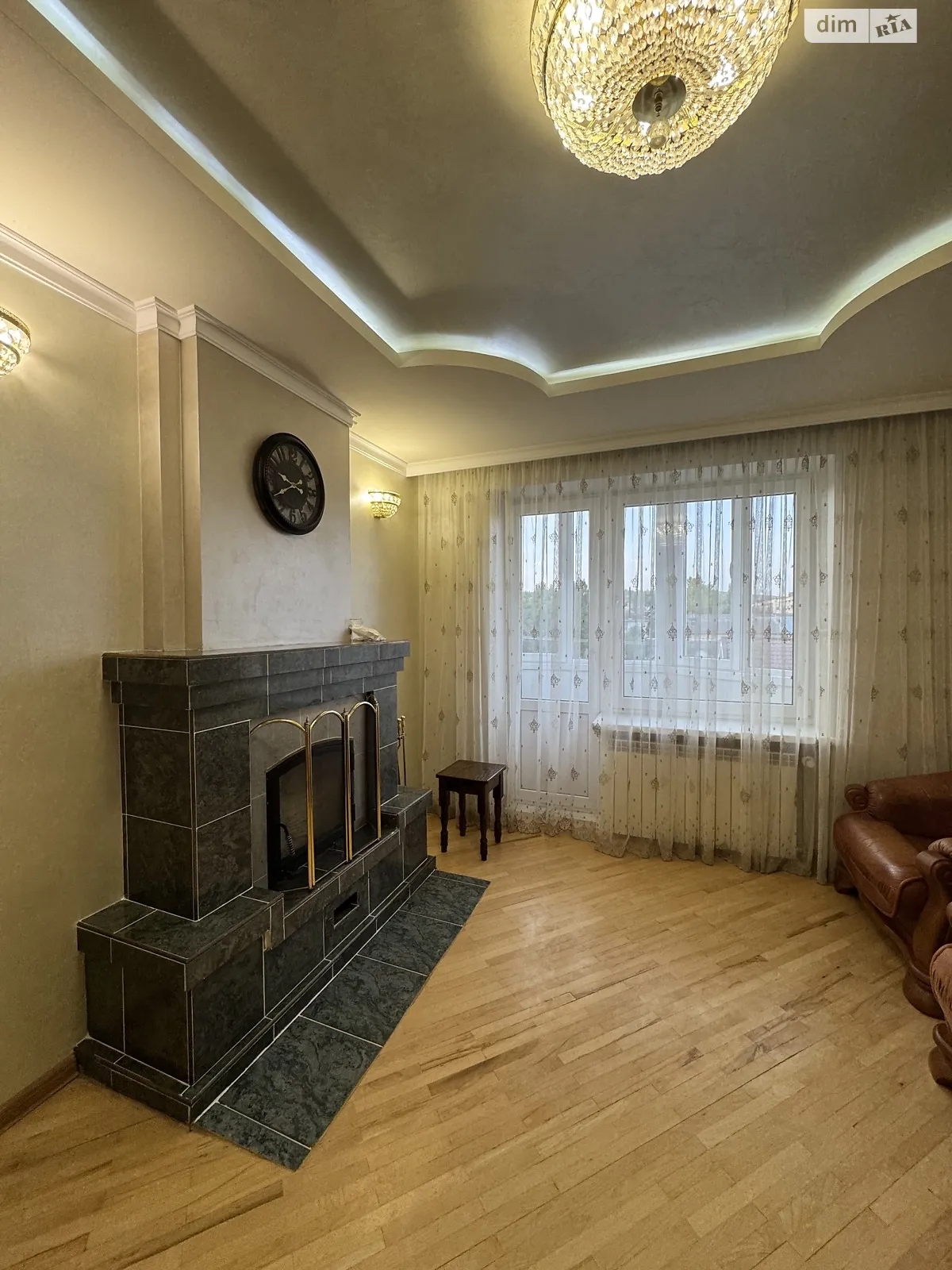 Сдается в аренду 4-комнатная квартира 92 кв. м в Ужгороде, ул. Гуцы Венелина - фото 1