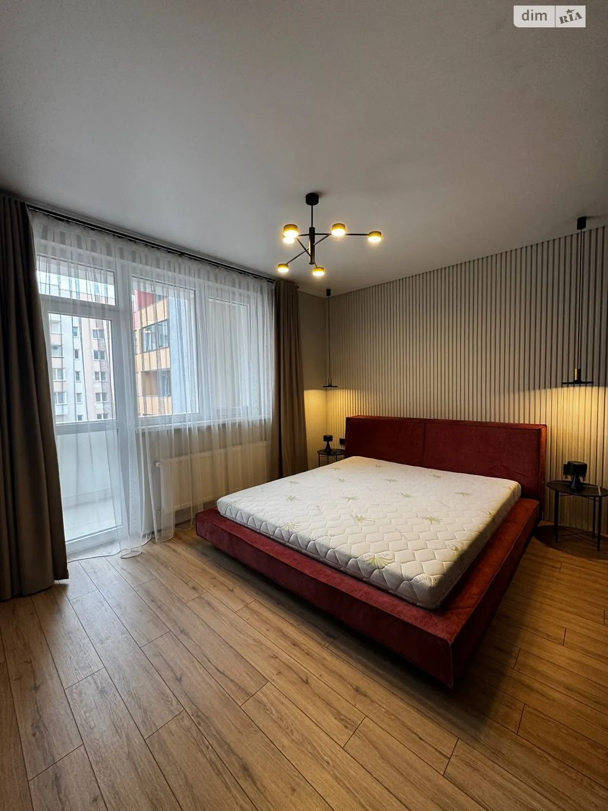 Продается 2-комнатная квартира 74 кв. м в Львове, ул. Круглая, 15 - фото 1