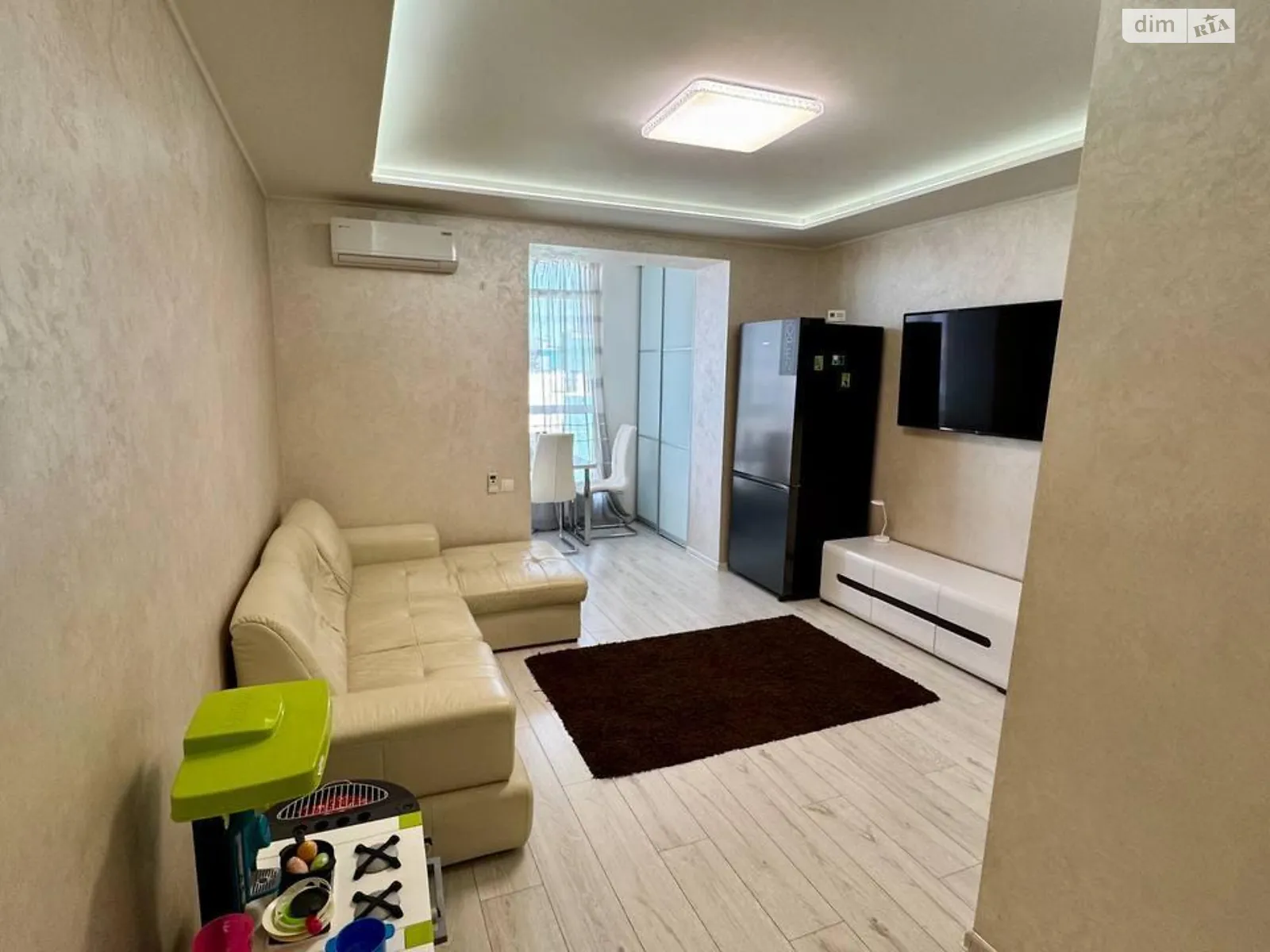 Продається 2-кімнатна квартира 72.3 кв. м у Дніпрі, Запорізьке шосе, 28С - фото 1