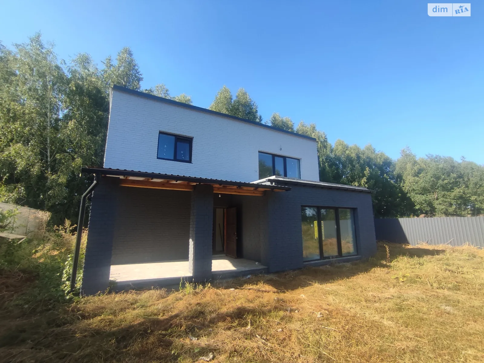 Продается дом на 2 этажа 150 кв. м с подвалом, цена: 130000 $ - фото 1