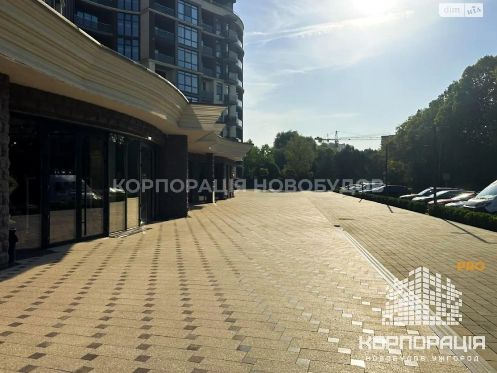 наб. Славянская Центр Ужгород, цена: 208800 $ - фото 1
