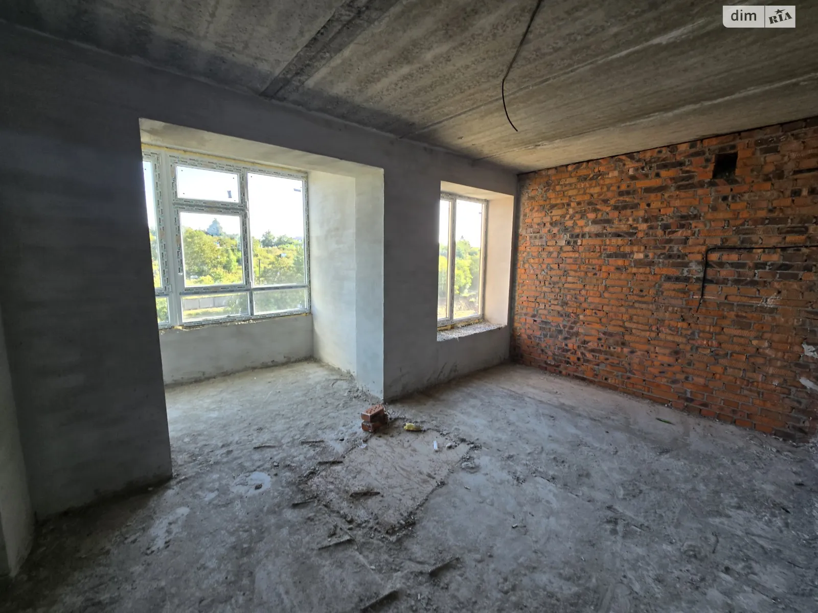 Продается 2-комнатная квартира 69 кв. м в Хмельницком, ул. Мазура Николая, 18 - фото 1