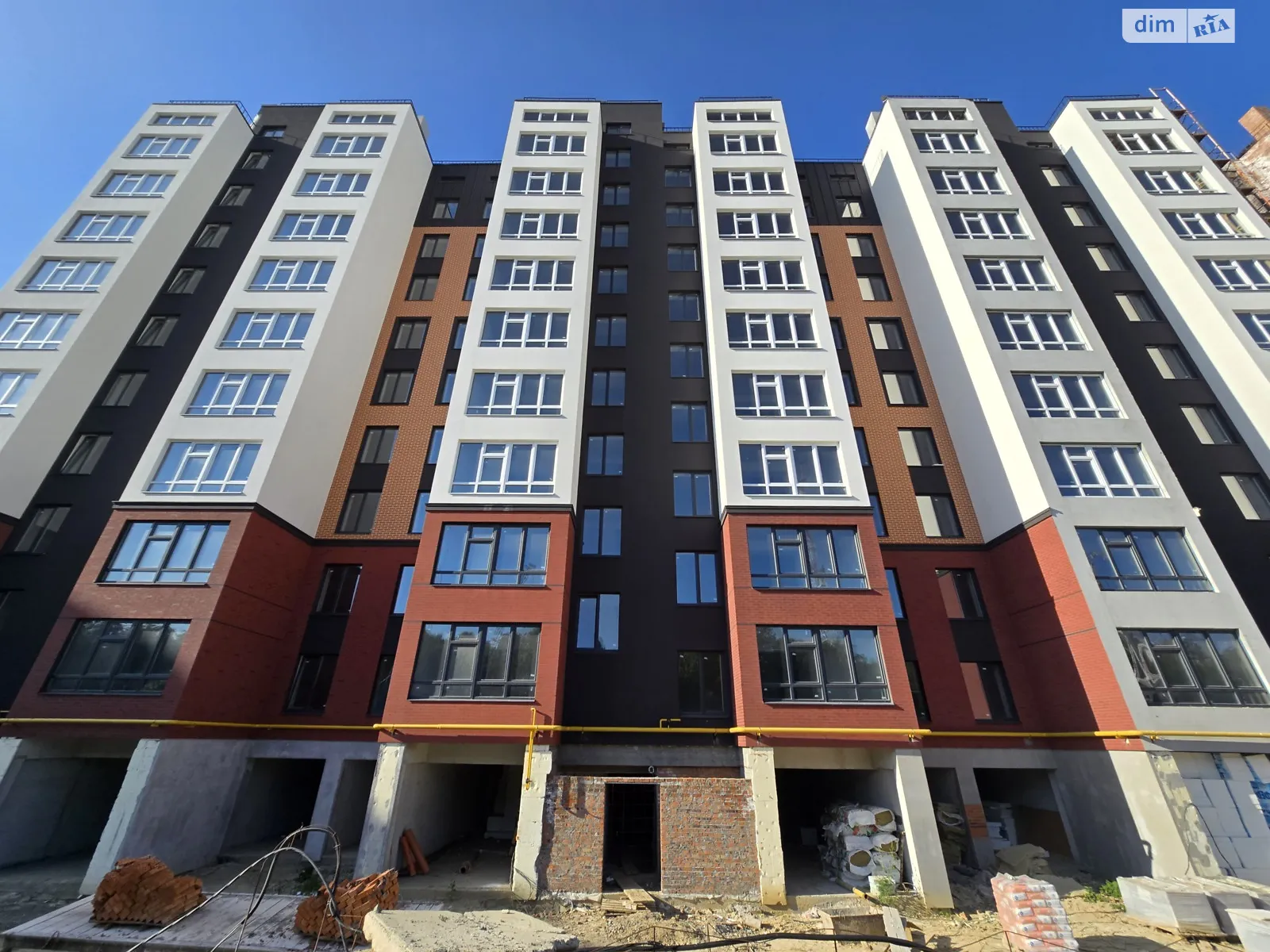 Продается 2-комнатная квартира 69 кв. м в Хмельницком, ул. Мазура Николая, 18 - фото 1