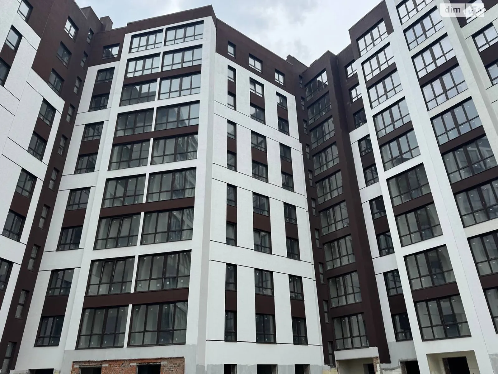 Продается 2-комнатная квартира 65 кв. м в Ивано-Франковске, ул. Ленкавского - фото 1