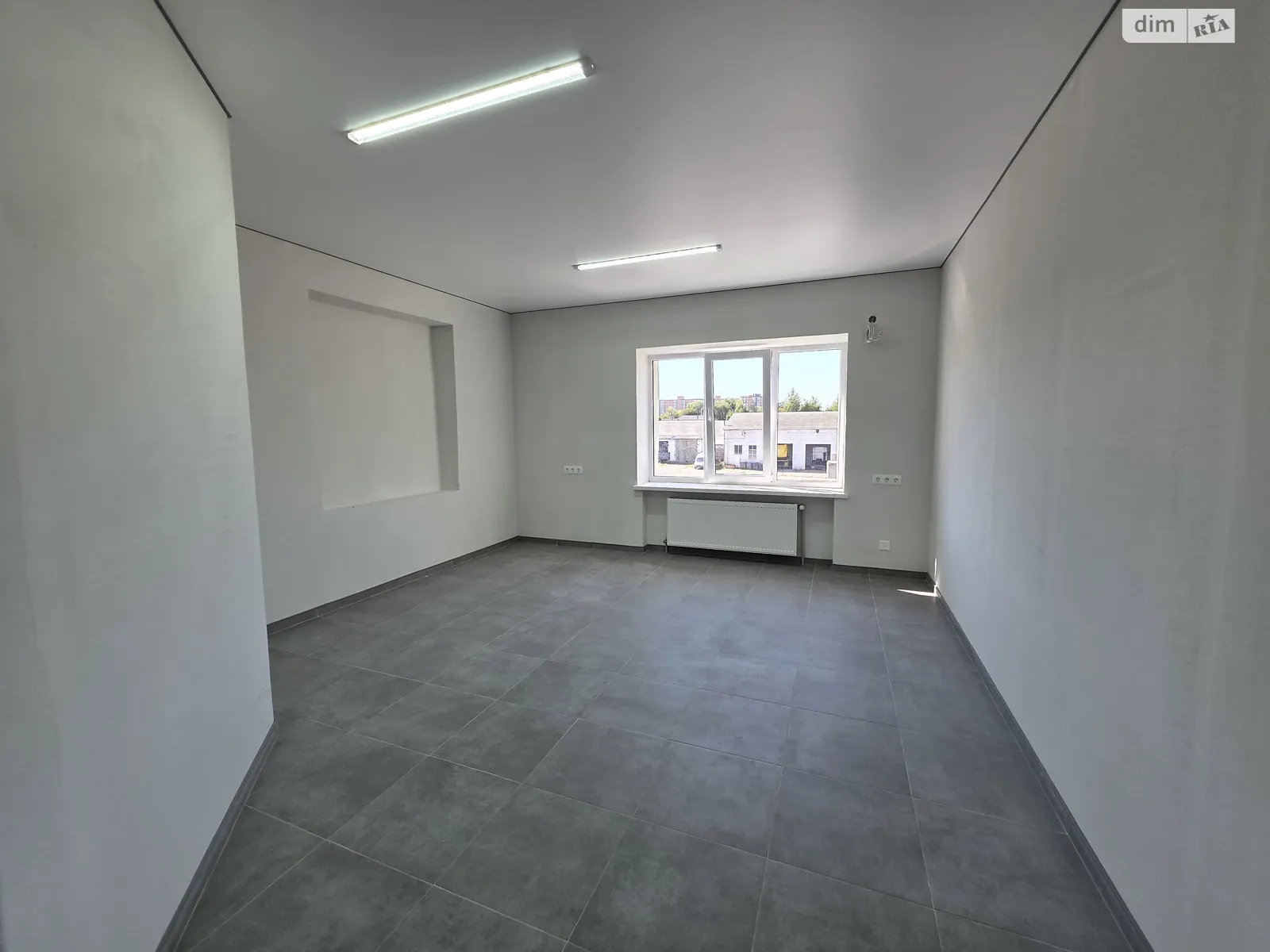 Сдается в аренду помещения свободного назначения 220 кв. м в 3-этажном здании, цена: 39900 грн - фото 1