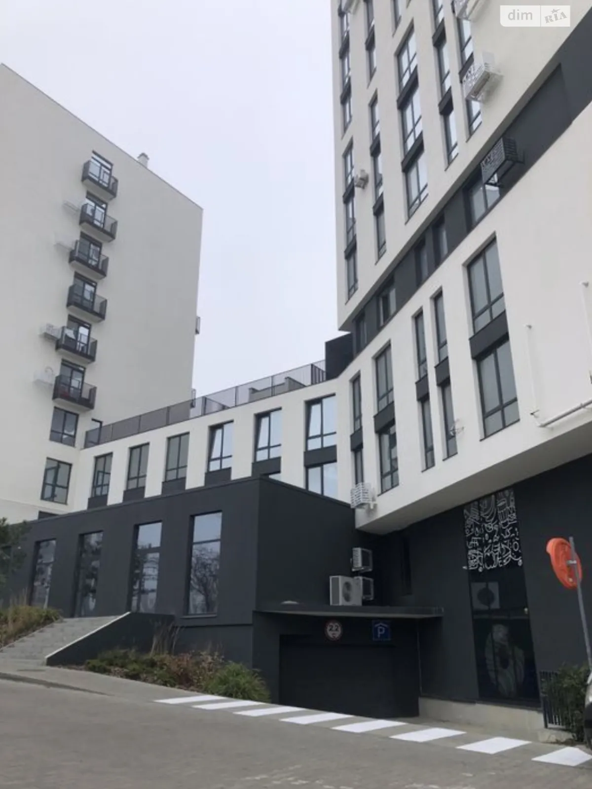 Продается 2-комнатная квартира 75 кв. м в Львове, ул. Малоголоскивская - фото 1