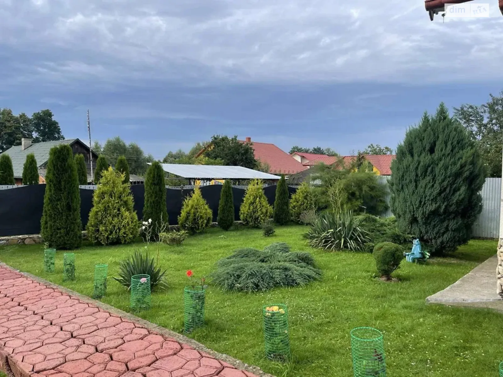 Продается дом на 2 этажа 370 кв. м с подвалом, цена: 109000 $ - фото 1