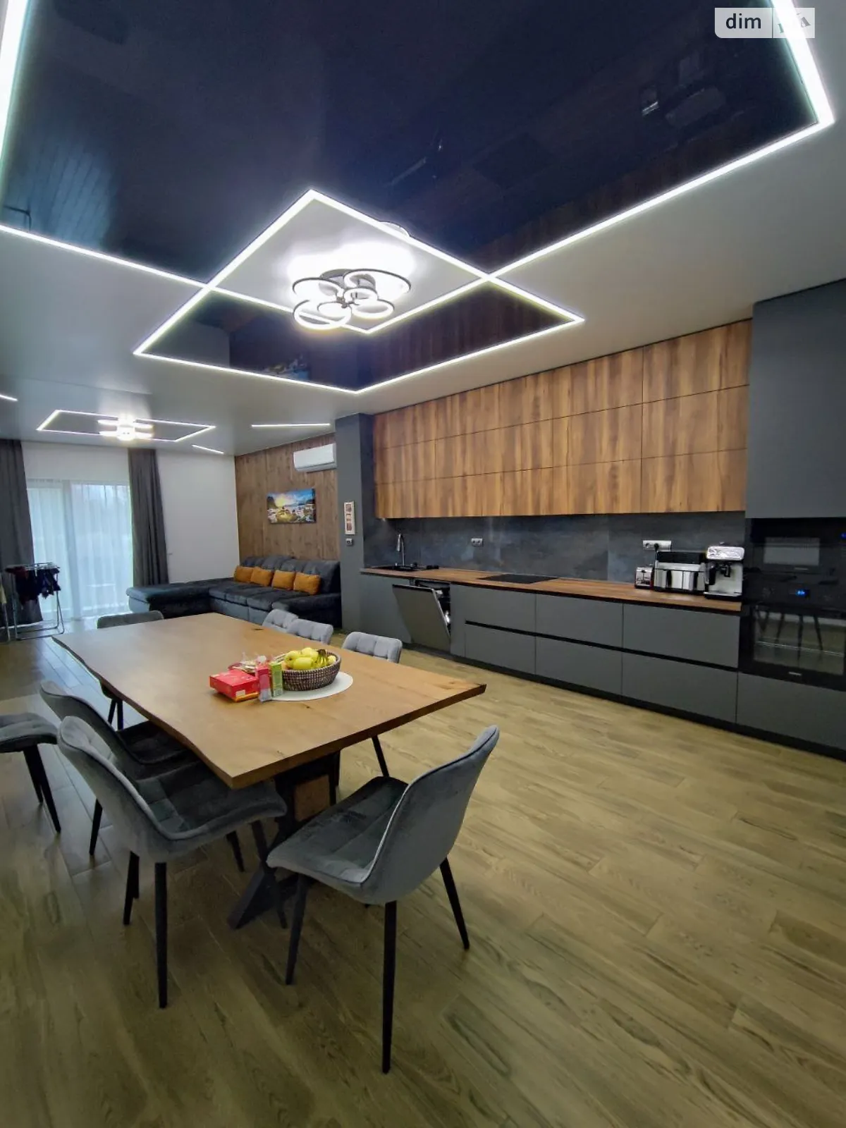 Продается дом на 2 этажа 82.9 кв. м с террасой, цена: 292000 $ - фото 1