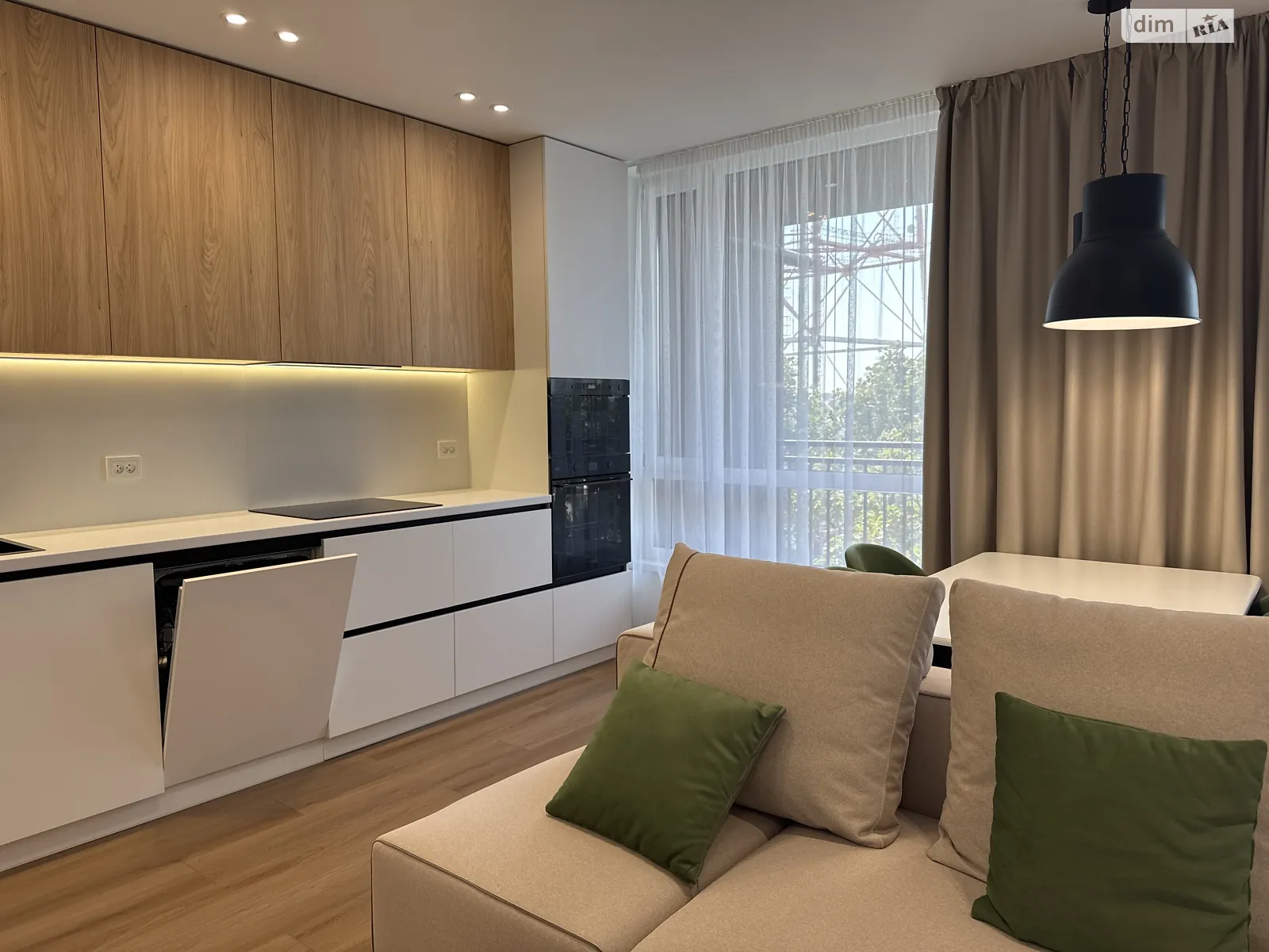 Продается 2-комнатная квартира 63.8 кв. м в Ивано-Франковске, ул. Стрельцов Сечевых, 35 - фото 1