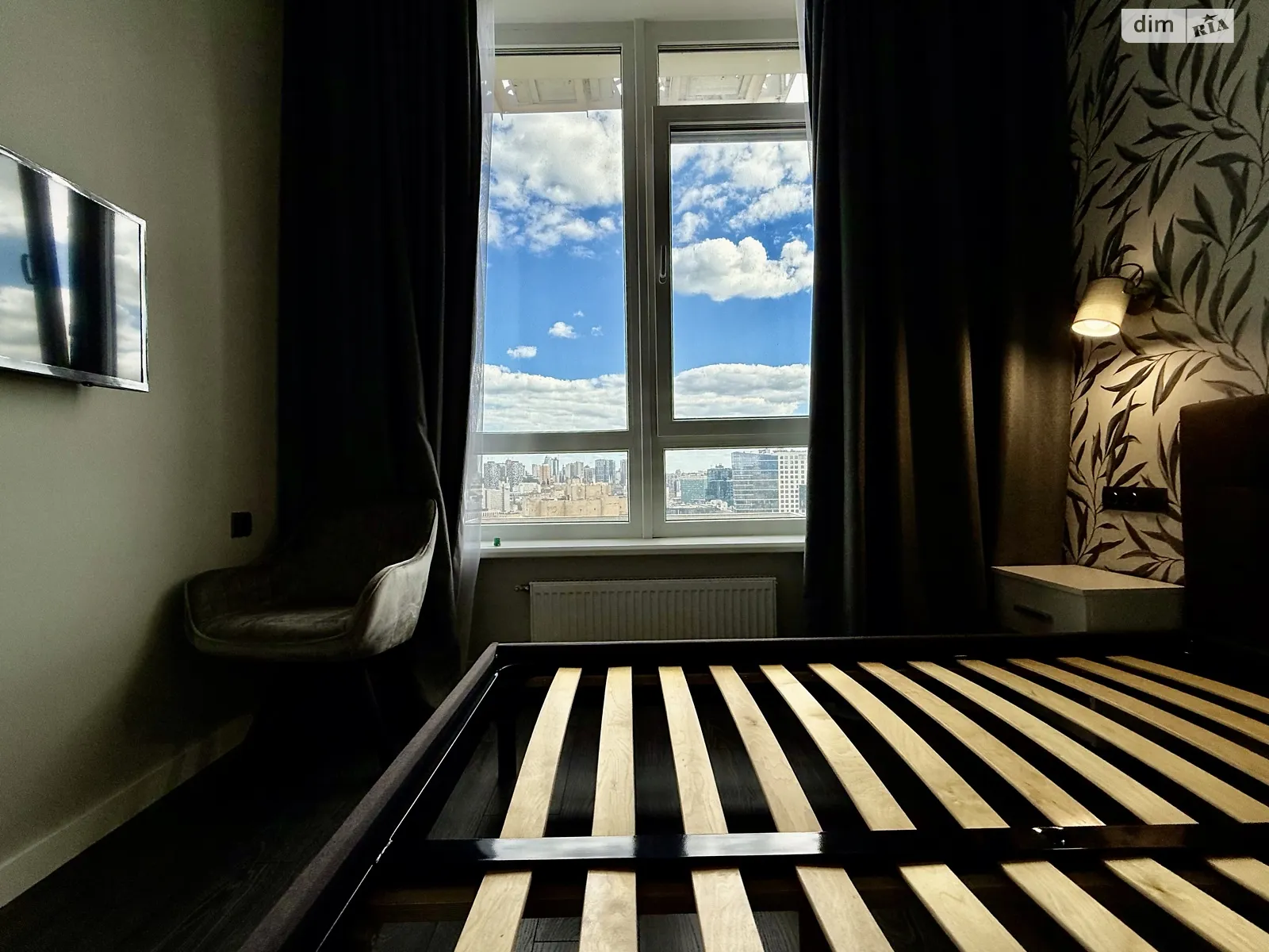 Продается 1-комнатная квартира 45 кв. м в Киеве, ул. Жилянская, 68 - фото 1