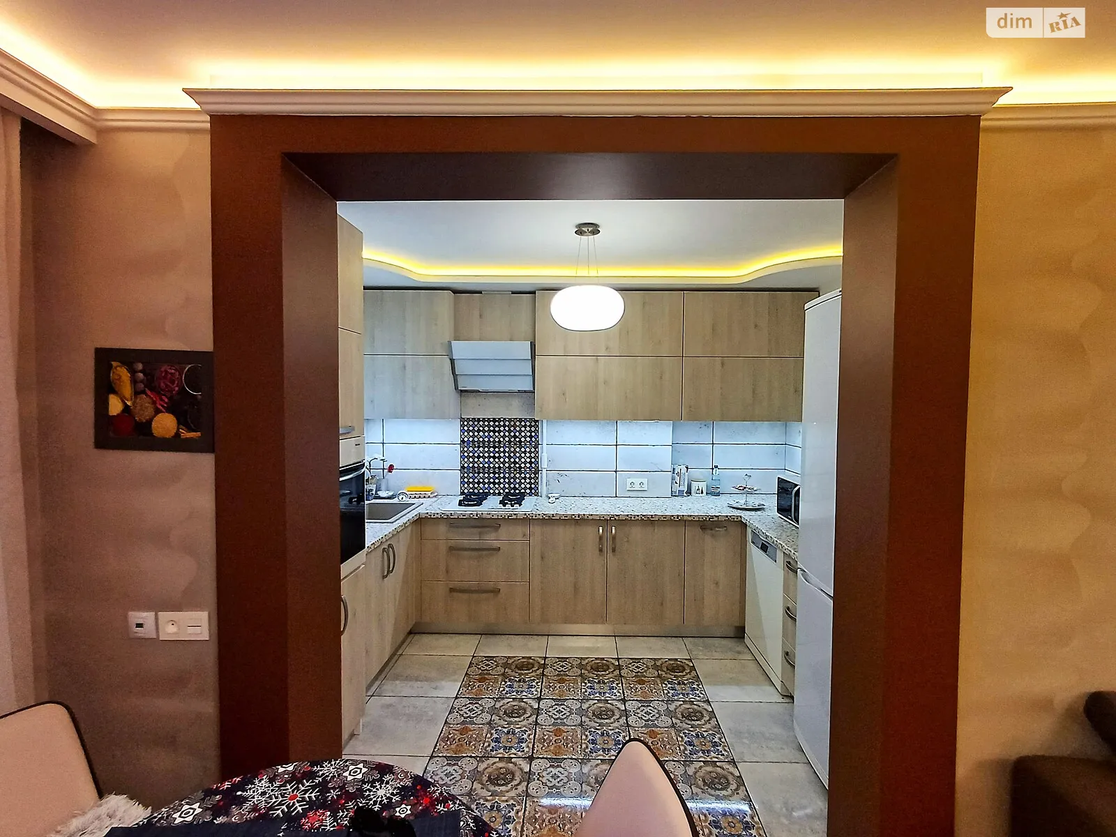 Продается 2-комнатная квартира 55 кв. м в Днепре, ул. Набережная Победы, 48 - фото 1