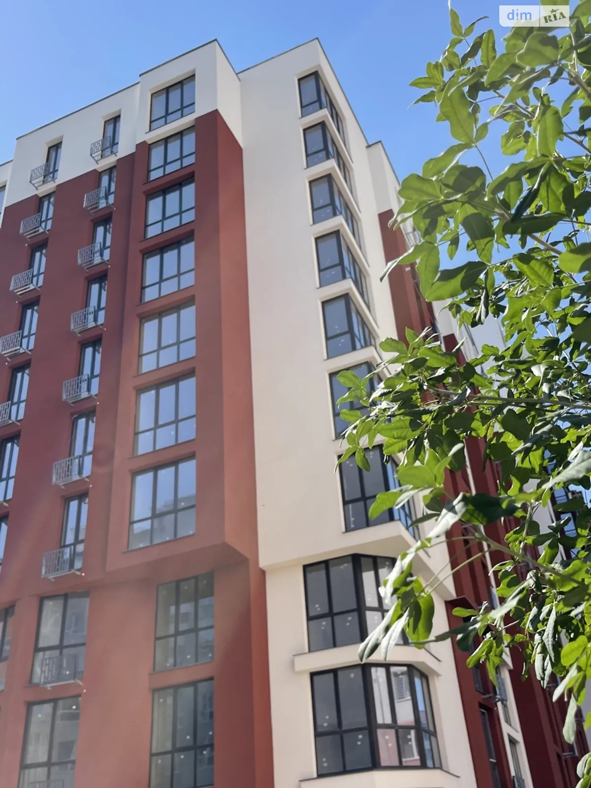 Продается 3-комнатная квартира 83 кв. м в Ивано-Франковске, ул. Химиков - фото 1