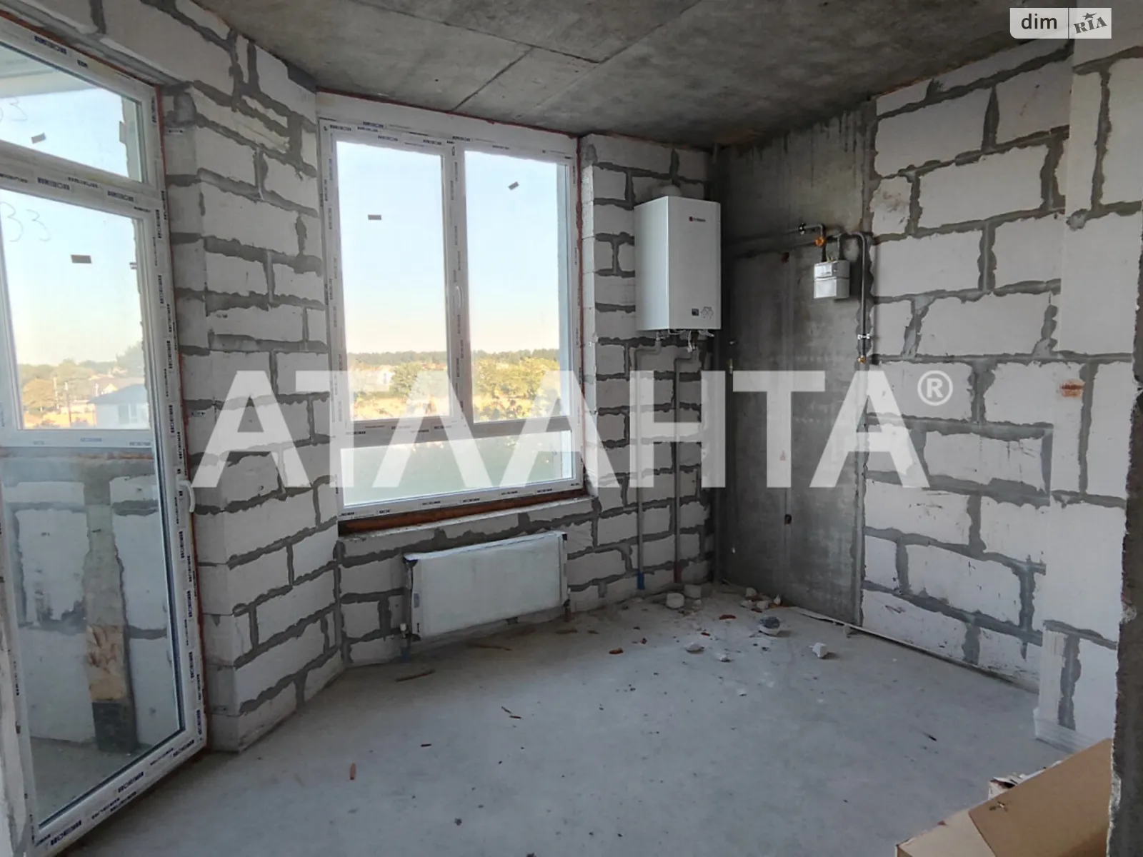 Продается 1-комнатная квартира 42 кв. м в Великодолинском, ул. Мариинская - фото 1