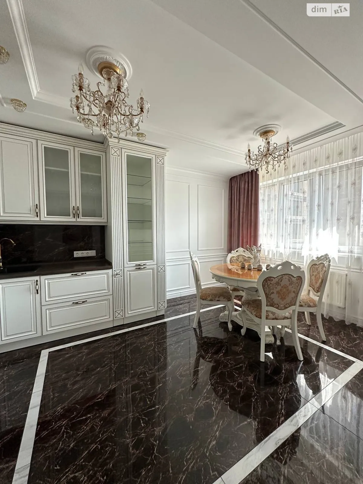Продается 2-комнатная квартира 84 кв. м в Киеве, просп. Оболонский, 26 - фото 1