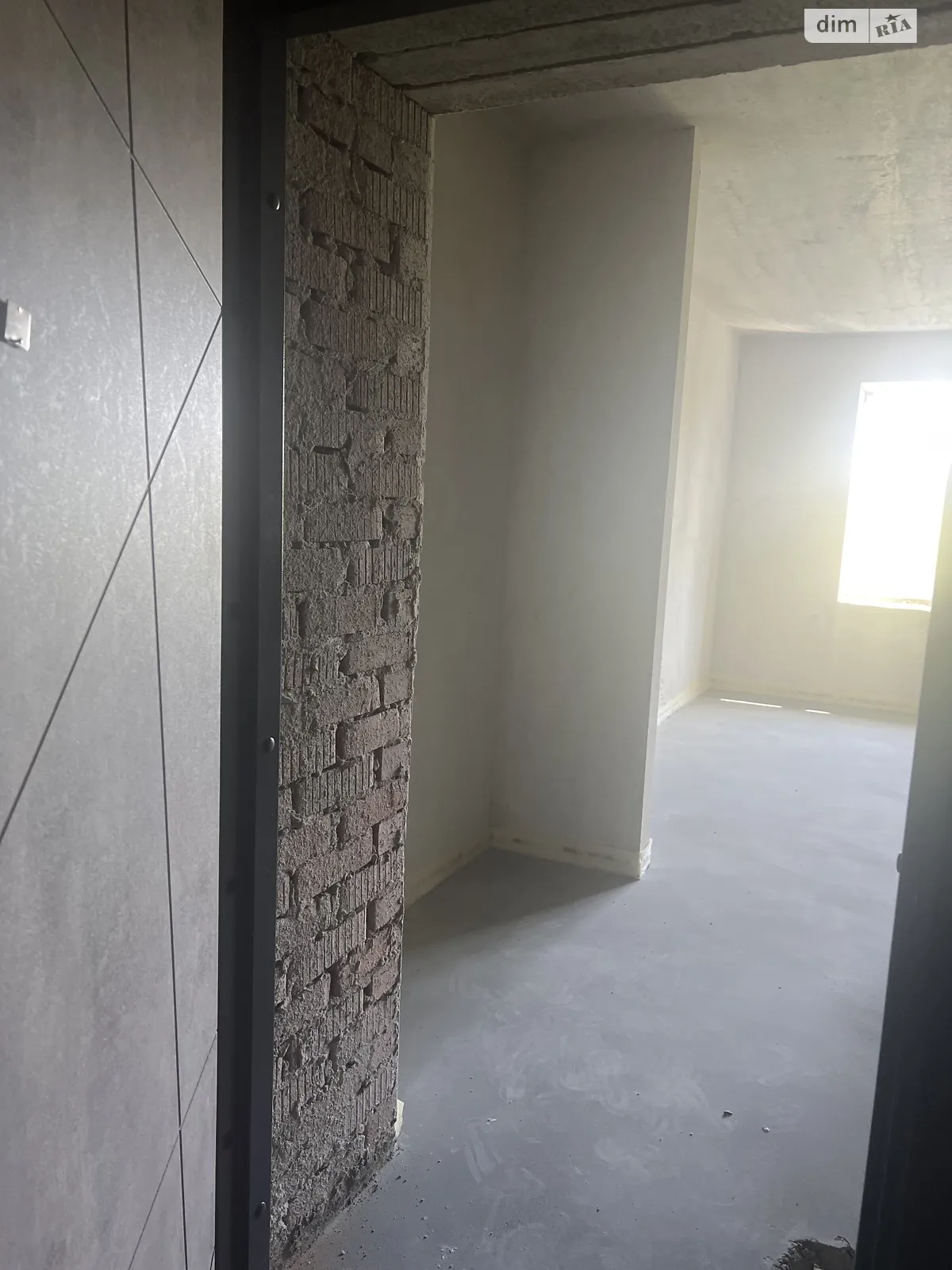 Продается 1-комнатная квартира 39 кв. м в Ивано-Франковске, ул. Сухомлинского, 28А - фото 1