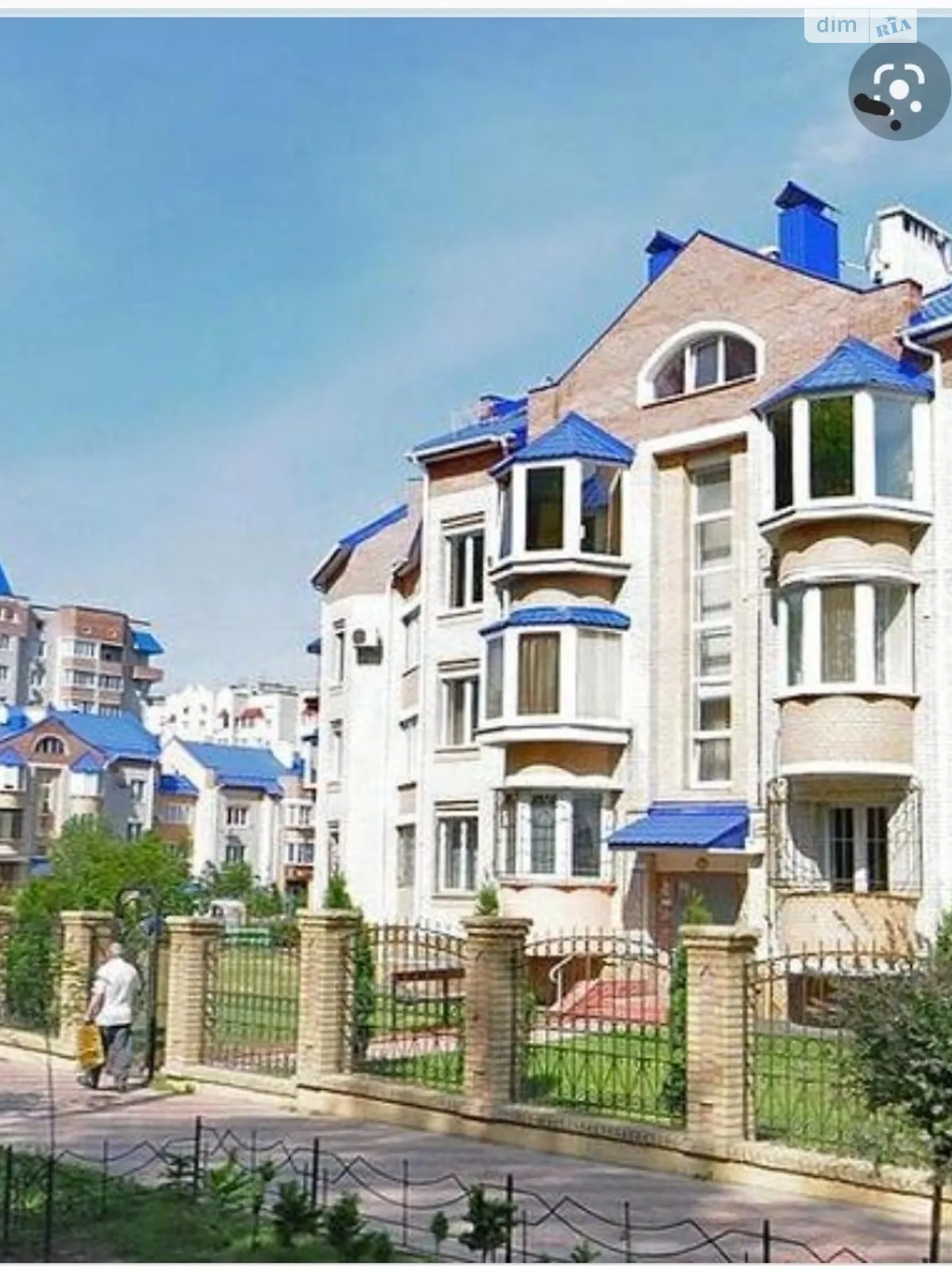 Продается 3-комнатная квартира 95 кв. м в Виннице, ул. Зодчих, 28 - фото 1