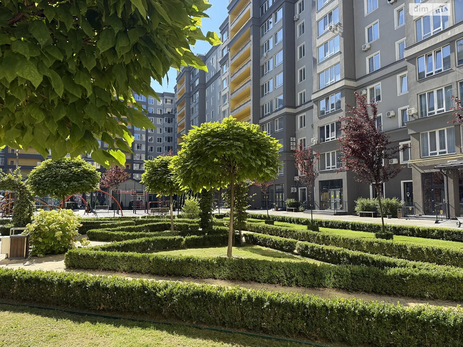 Продается 1-комнатная квартира 42.3 кв. м в Буче, ул. Ивана Кожедуба, 4В - фото 1