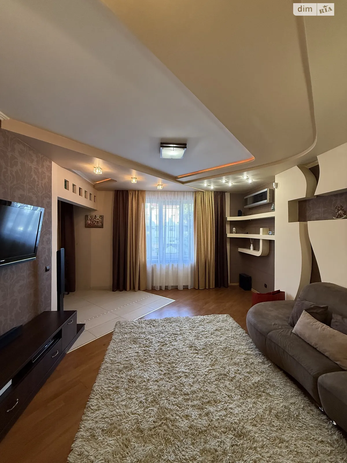 Сдается в аренду 2-комнатная квартира 78 кв. м в Ужгороде, ул. Франко Ивана, 1В - фото 1