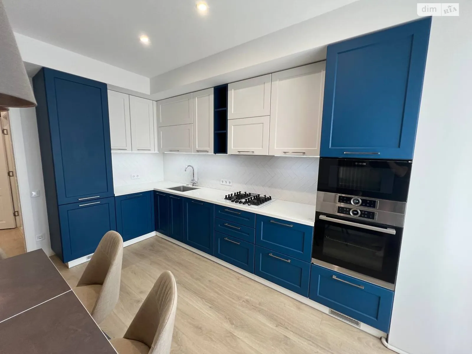 Продается 2-комнатная квартира 66 кв. м в Львове, ул. Жасминовая, 5Б - фото 1