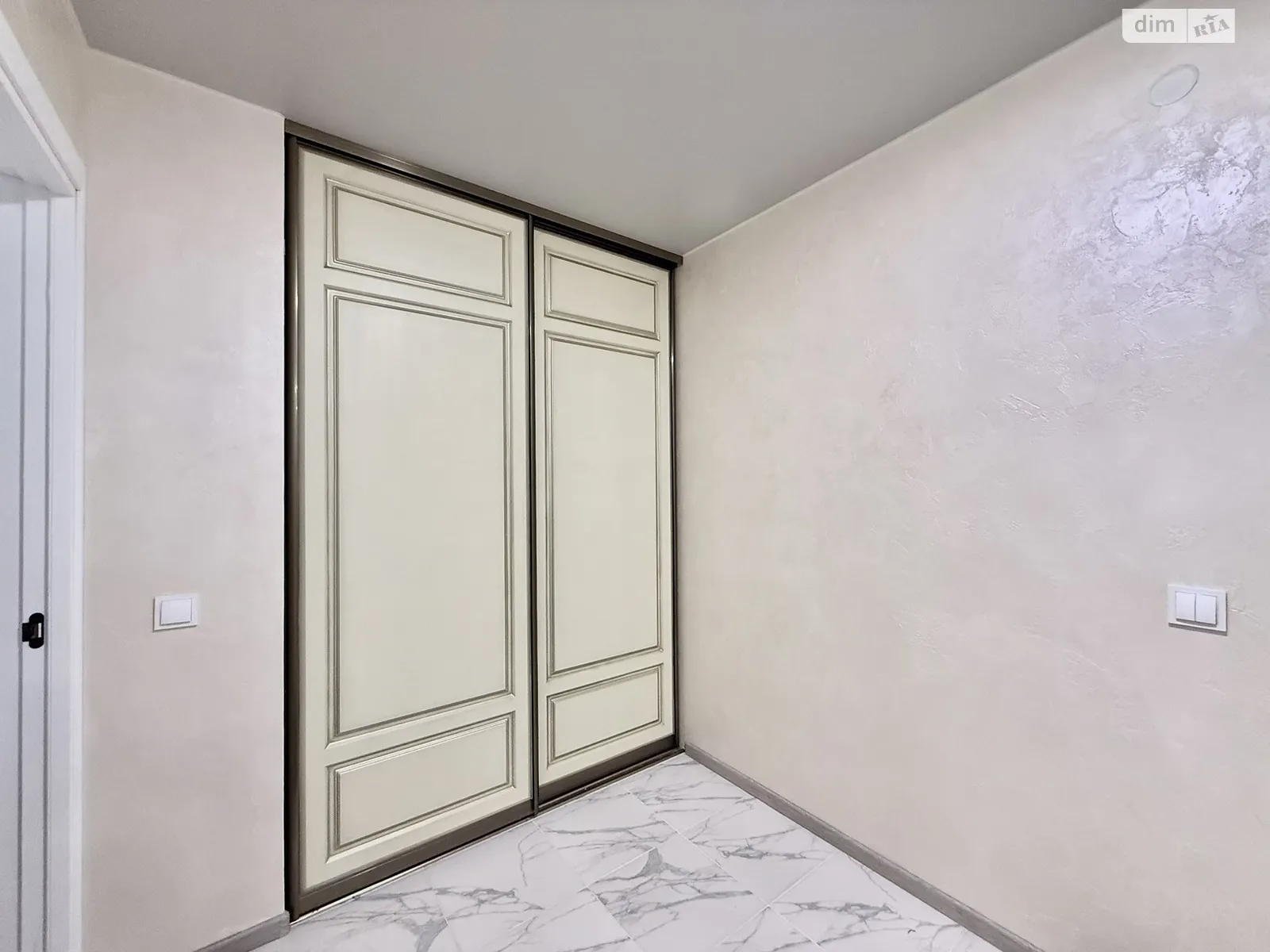 2-комнатная квартира 73 кв. м в Тернополе, ул. Белогорская - фото 1