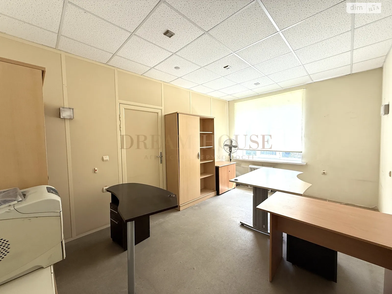 Сдается в аренду офис 12 кв. м в бизнес-центре, цена: 110 $ - фото 1