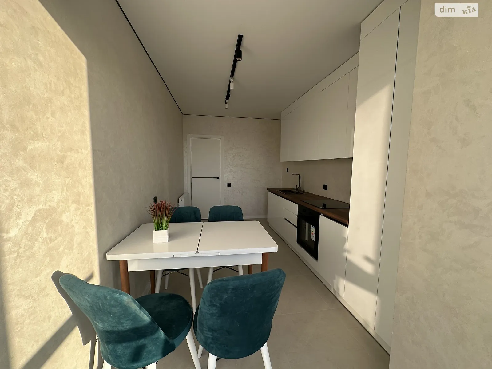 Продается 1-комнатная квартира 43 кв. м в Ровно, ул. Гайдамацкая, 13Б - фото 1
