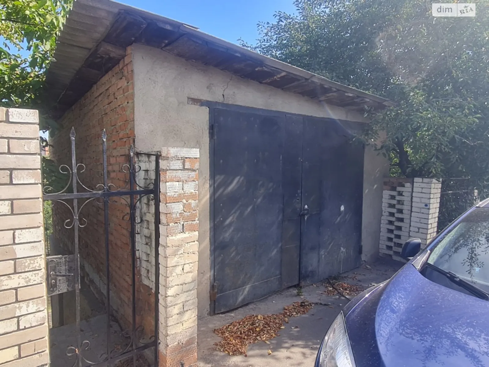 Продается дом на 3 этажа 160 кв. м с балконом, цена: 40000 $ - фото 1