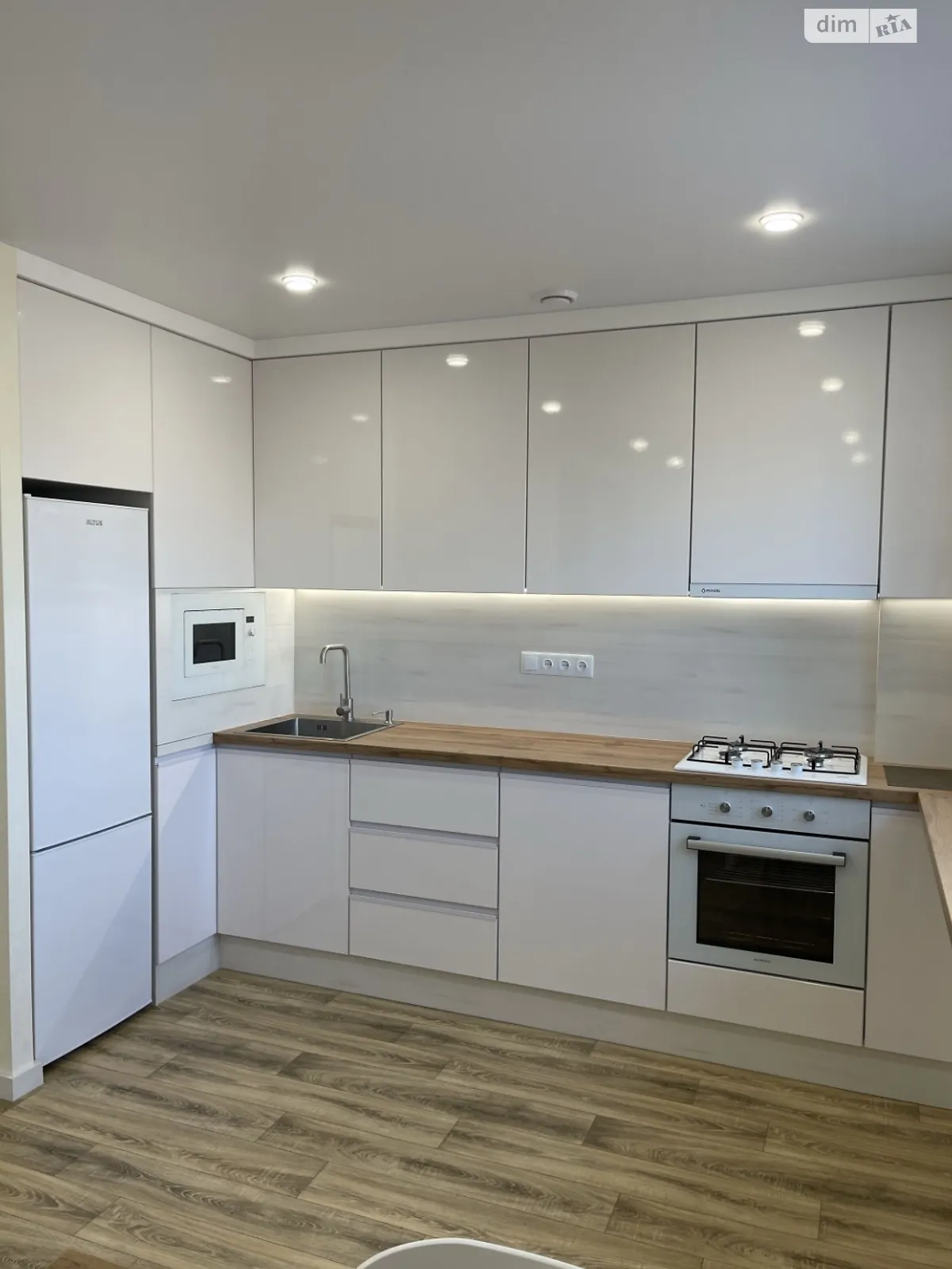 Сдается в аренду 2-комнатная квартира 40 кв. м в Черкассах, ул. Припортовая, 25 - фото 1