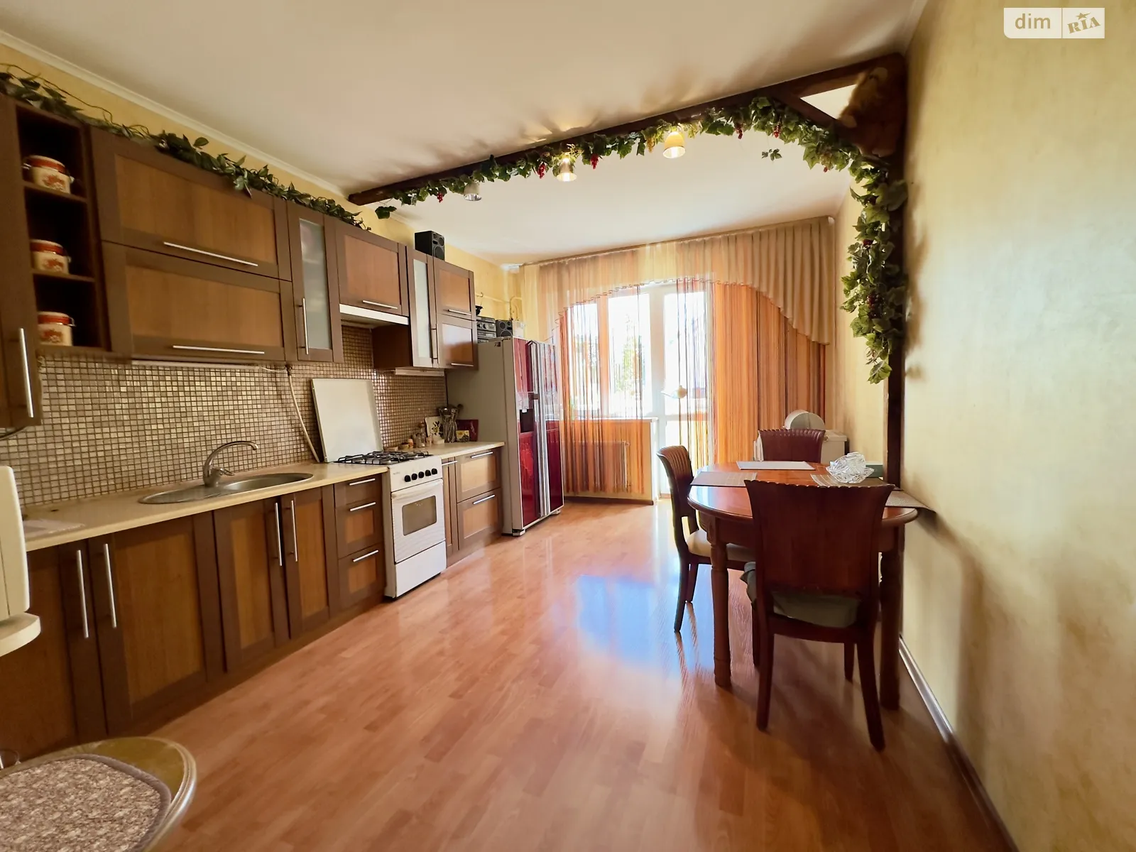 Продается 2-комнатная квартира 84 кв. м в Ровно, ул. Видинская, 39Б - фото 1