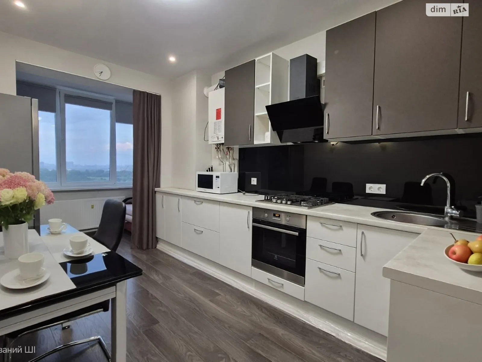 Продается 1-комнатная квартира 45 кв. м в Софиевской Борщаговке, ул. Академика Шалимова, 69Б - фото 1