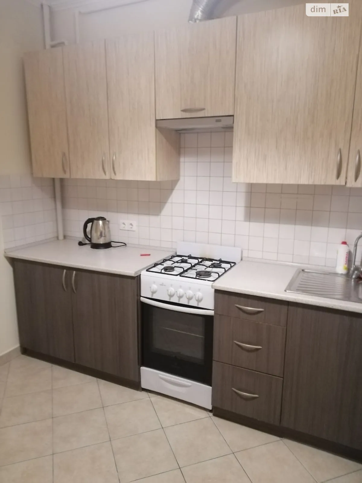 Сдается в аренду 1-комнатная квартира 42 кв. м в Львове, ул. Михновских Братьев, 32Б - фото 1