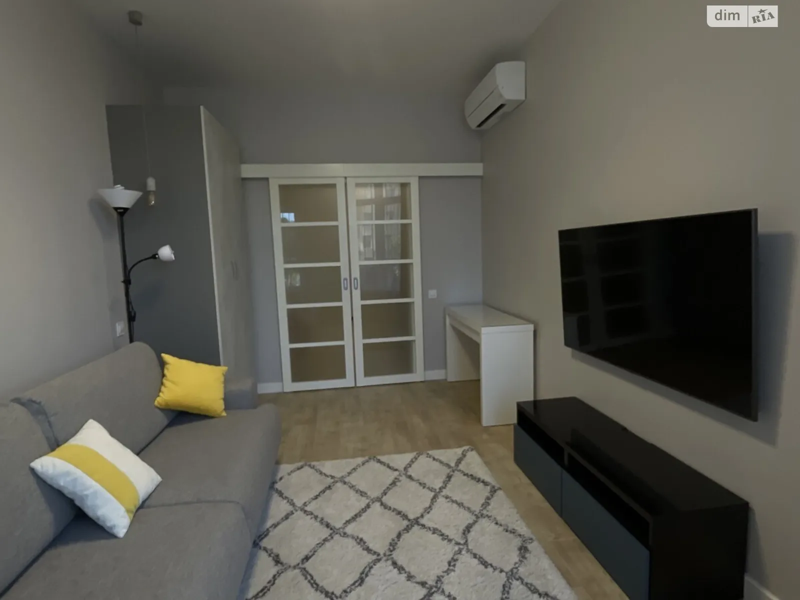 Продається 2-кімнатна квартира 55 кв. м у Одесі, бул. Італійський - фото 1