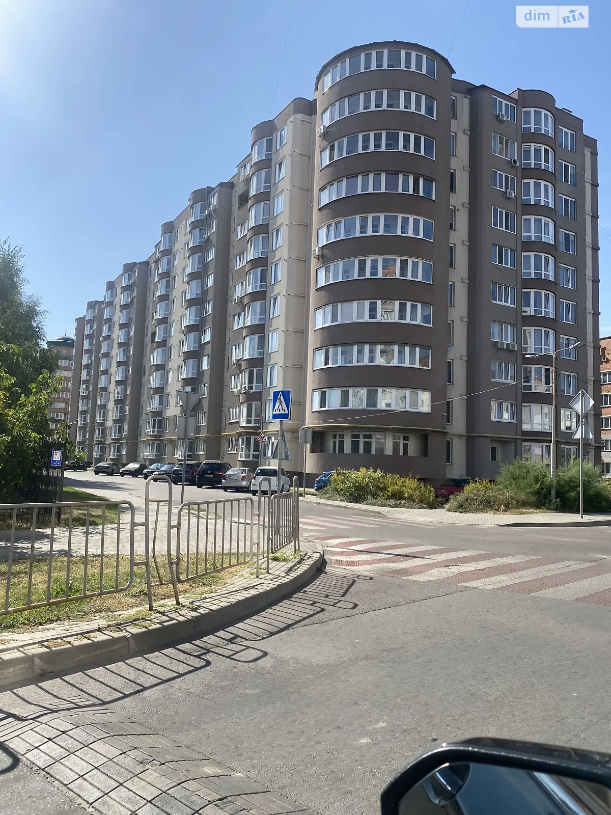 2-комнатная квартира 71.6 кв. м в Луцке, ул. Липинского, 4 - фото 1
