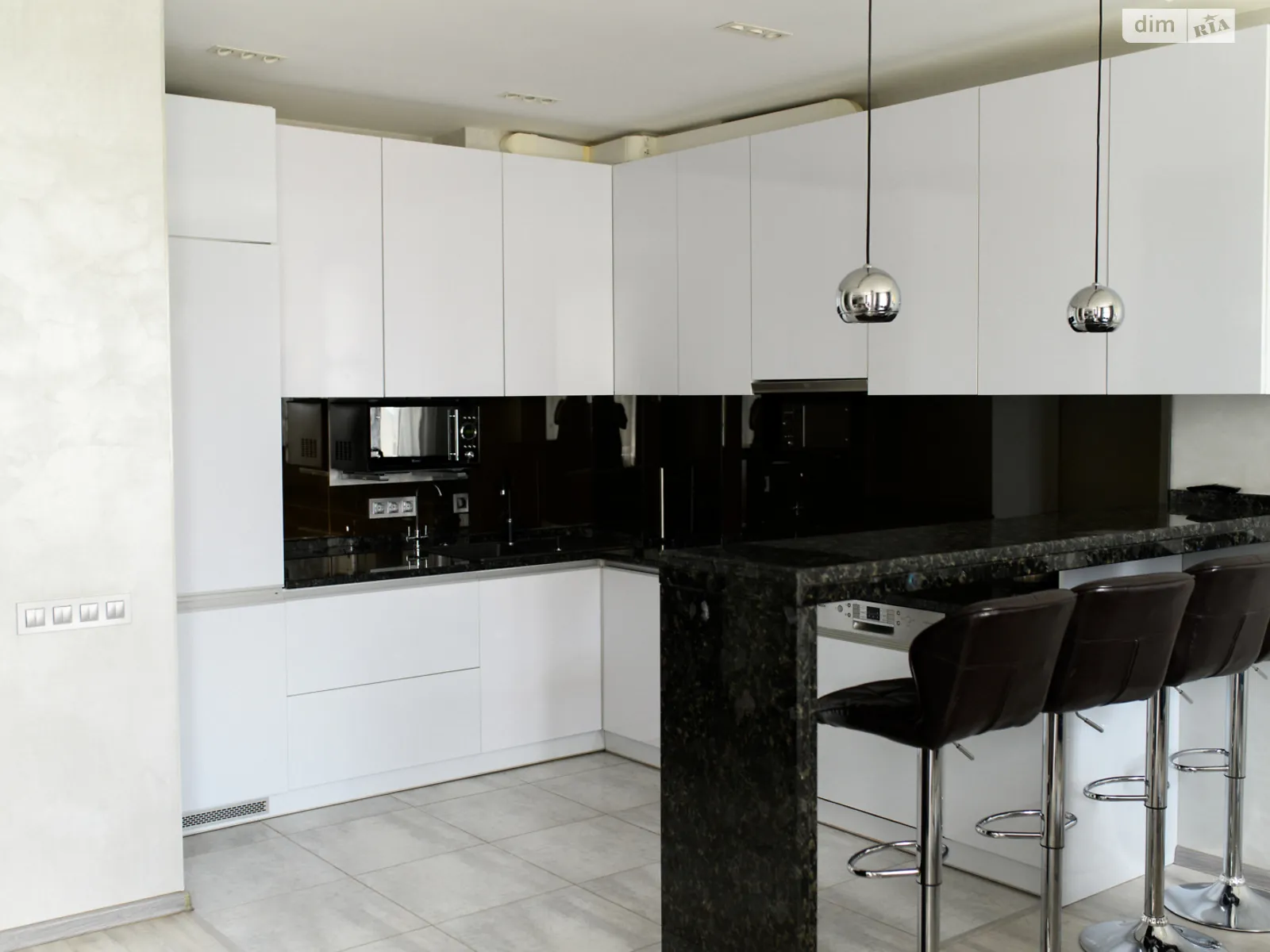 Продается 3-комнатная квартира 112.9 кв. м в Харькове, просп. Науки, 45/3 - фото 1