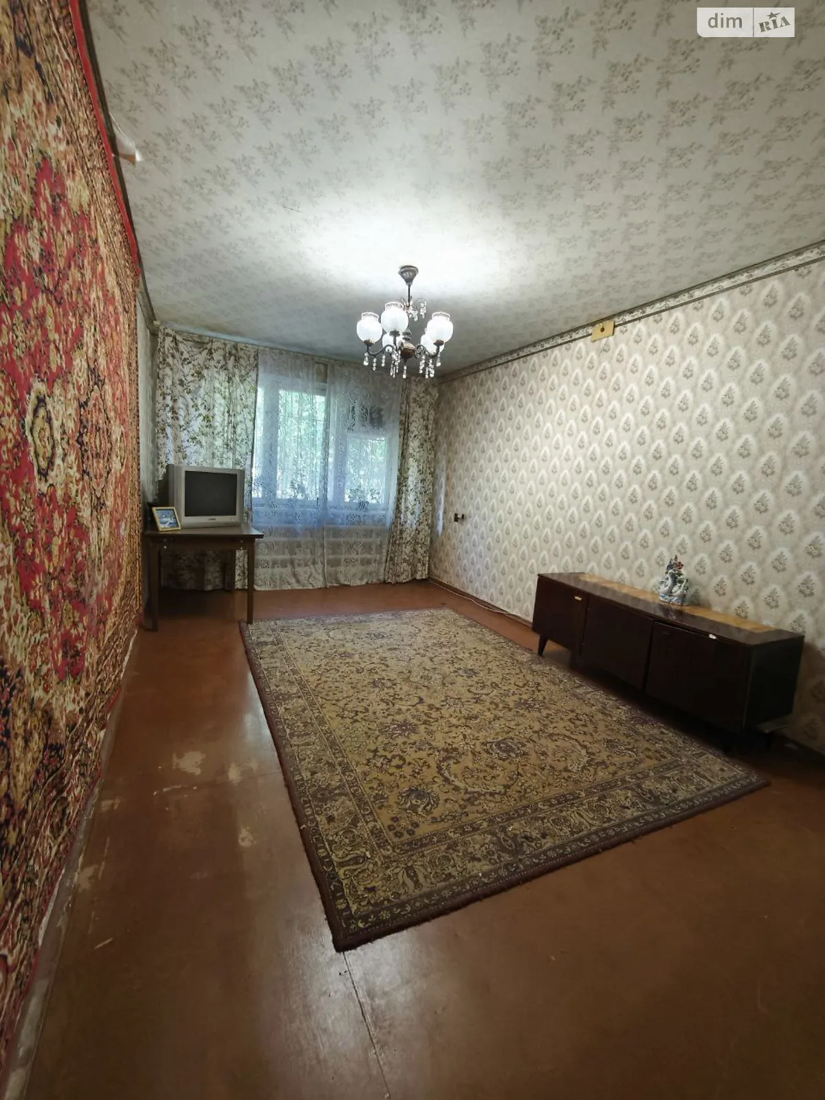 Продается 3-комнатная квартира 59 кв. м в Кривом Роге, ул. Неделина, 8 - фото 1