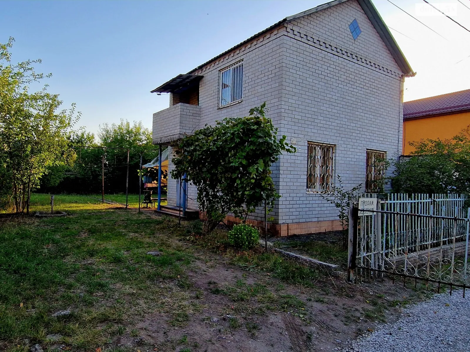 Продается дом на 2 этажа 80 кв. м с террасой, цена: 13500 $ - фото 1
