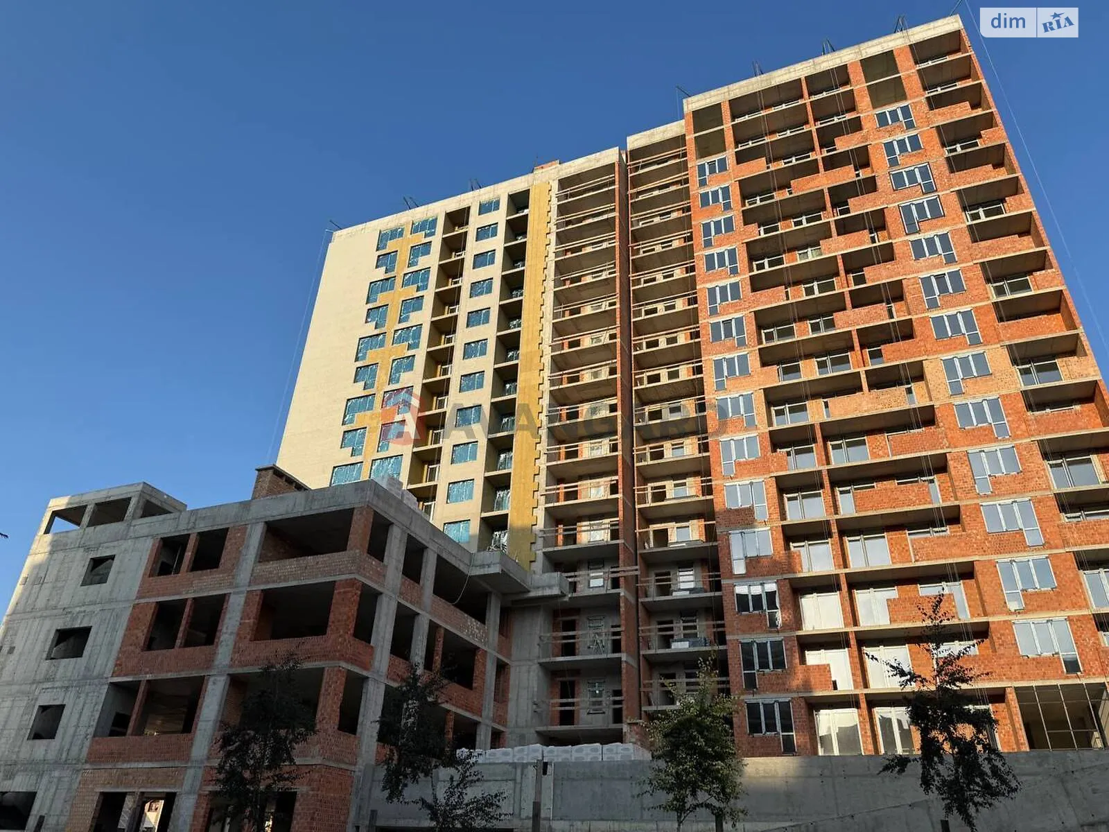 Продається 1-кімнатна квартира 44.4 кв. м у Львові, вул. Топольна, 4 - фото 1