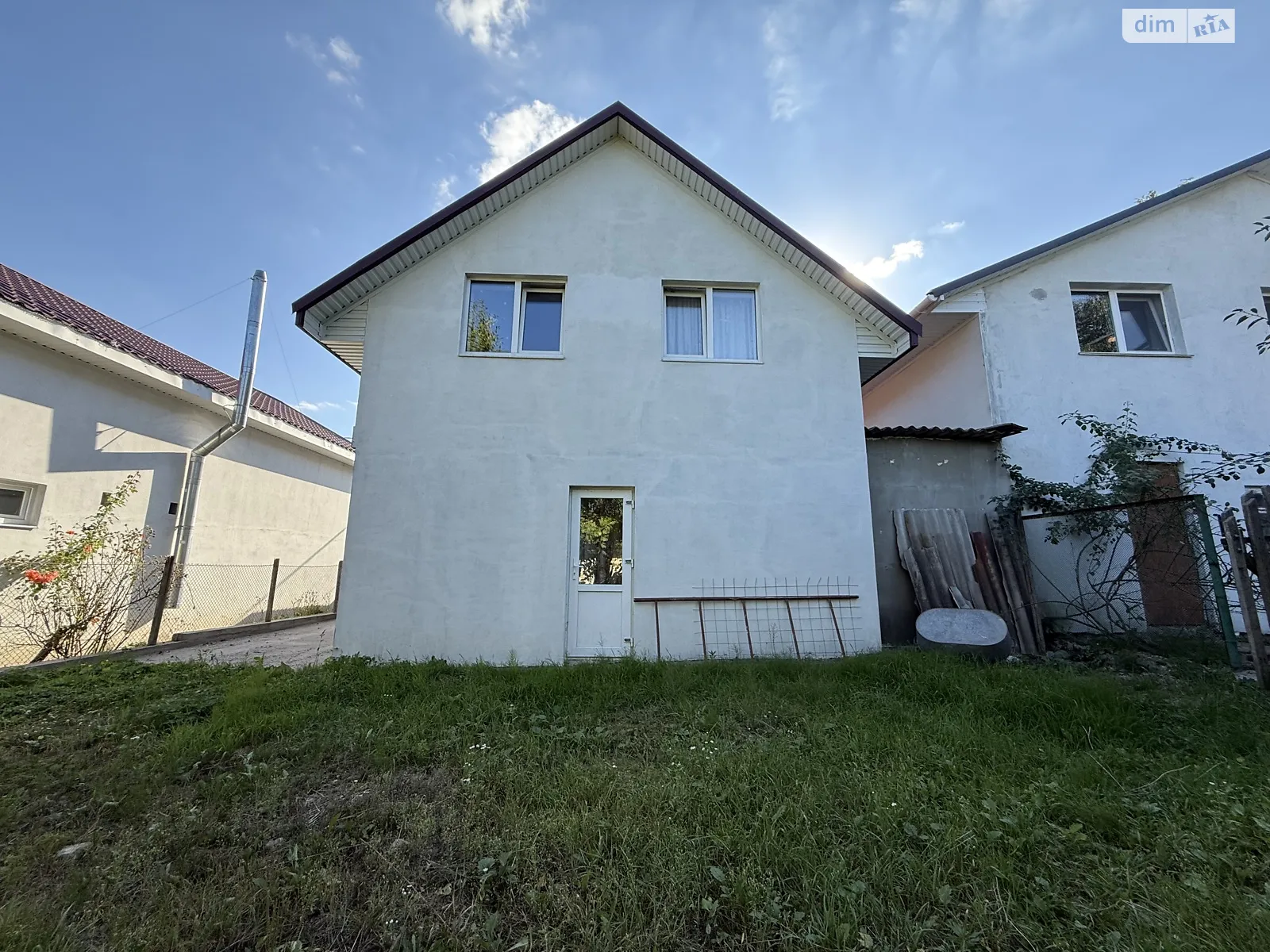 Продается дом на 2 этажа 120 кв. м с верандой, цена: 65000 $ - фото 1