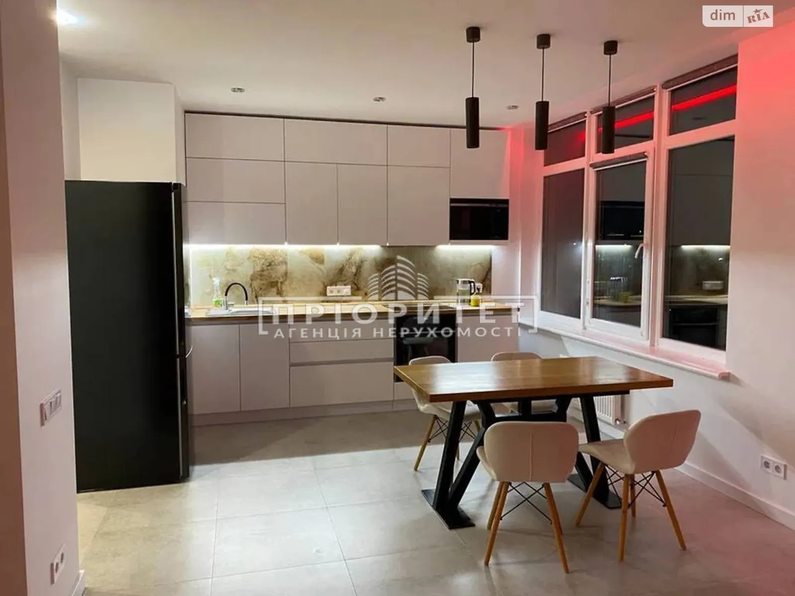 Продається 1-кімнатна квартира 39 кв. м у Одесі, вул. Басейна - фото 1