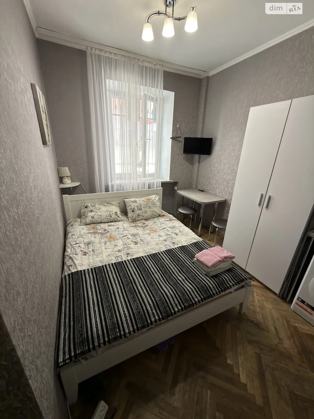 Продается 1-комнатная квартира 11.7 кв. м в Львове, ул. Подмурная - фото 1