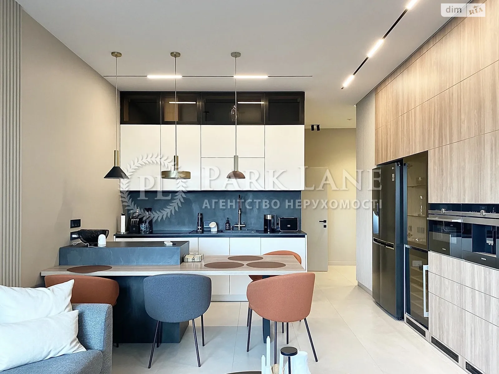 Продается 4-комнатная квартира 128 кв. м в Киеве, ул. Трускавецкая, 10Г - фото 1