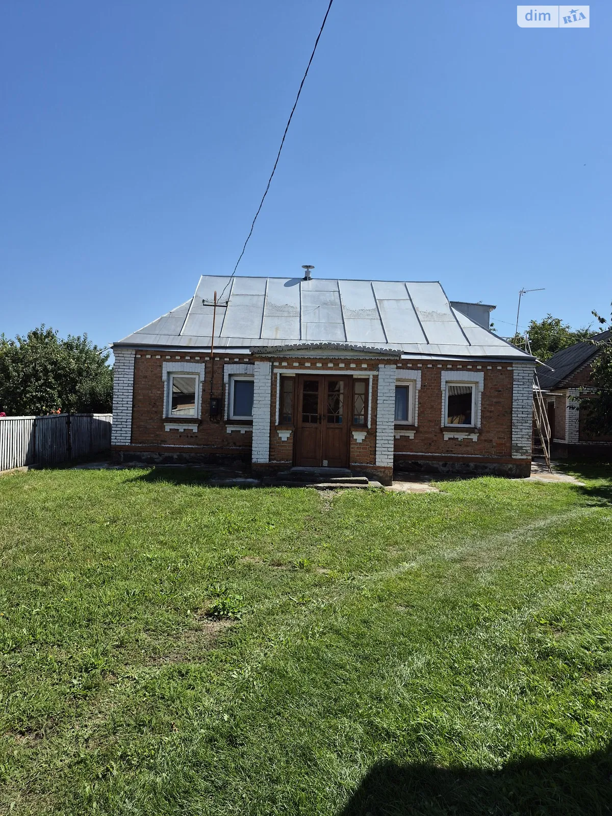 Продается одноэтажный дом 85 кв. м с бассейном, цена: 28000 $ - фото 1