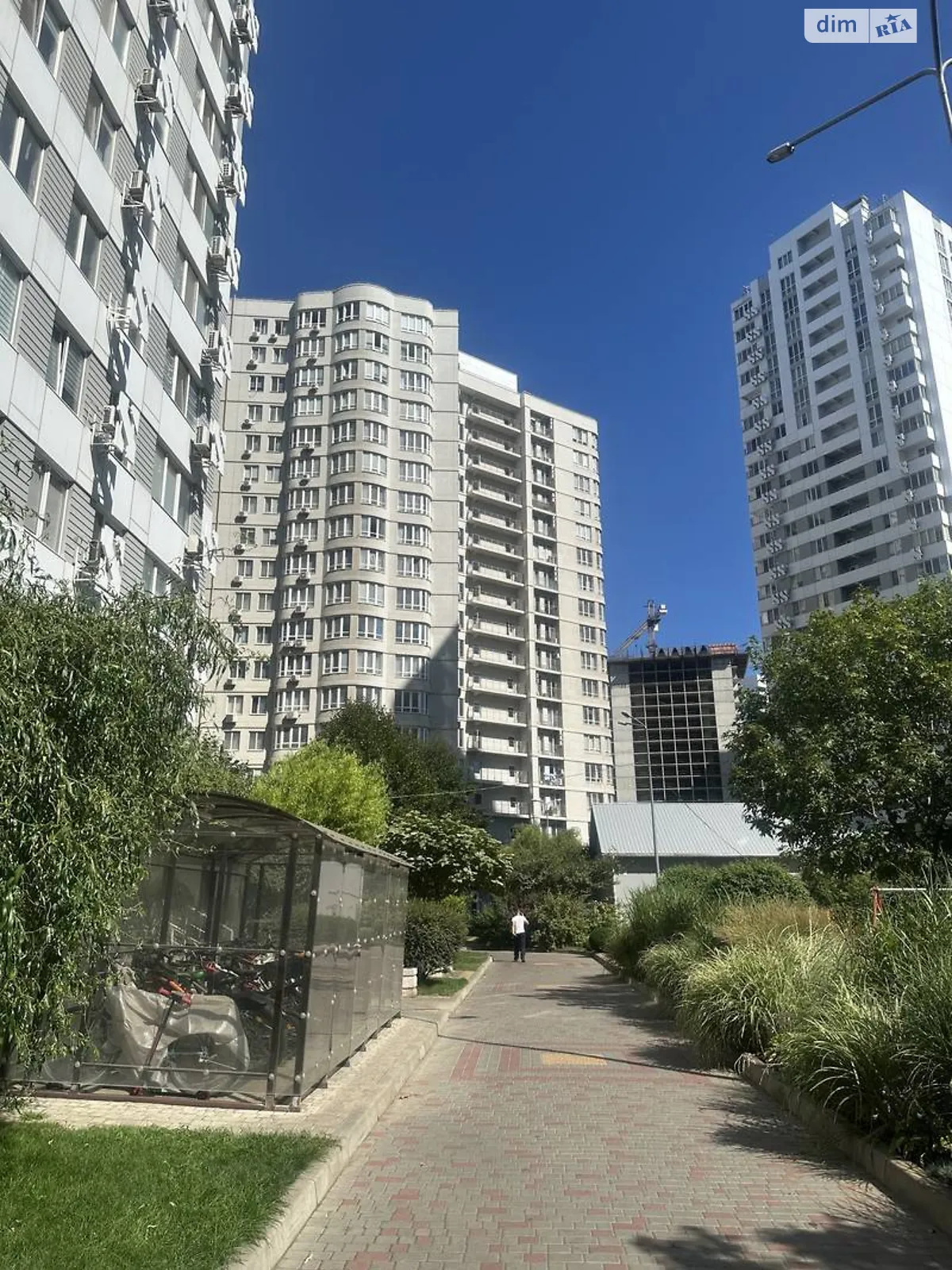 Продается 2-комнатная квартира 110.5 кв. м в Одессе, ул. Березовая, 2 корпус 2 - фото 1