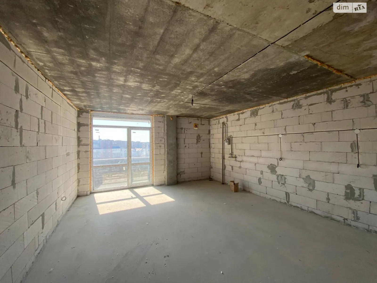 3-комнатная квартира 93 кв. м в Тернополе, ул. Евгения Коновальца - фото 1