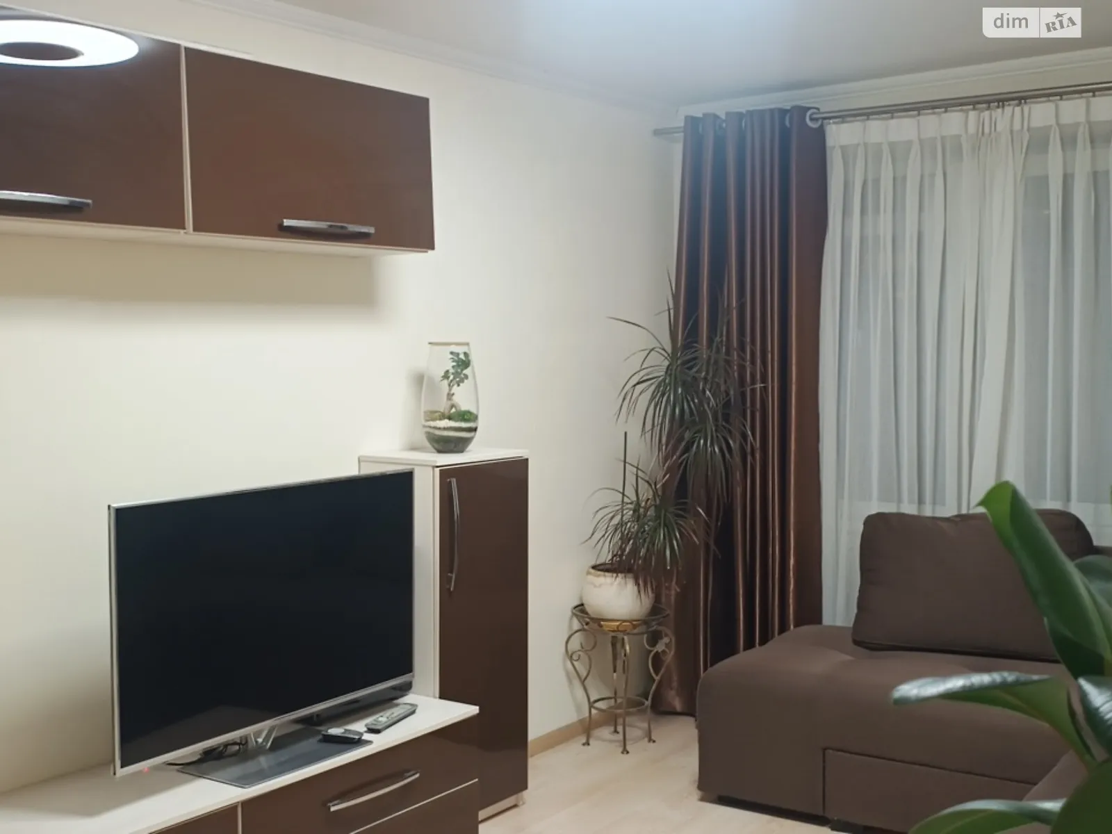 Продается 3-комнатная квартира 61.4 кв. м в Киеве, просп. Оболонский, 37В - фото 1