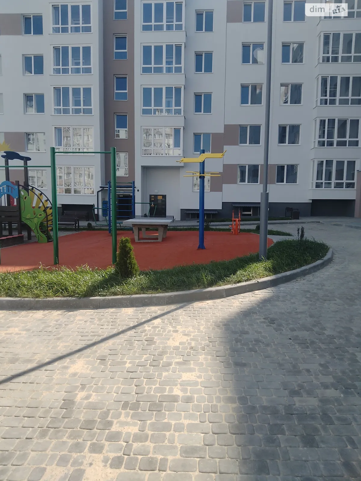 Продается 2-комнатная квартира 69 кв. м в Виннице, ул. Андрея Шептицкого, 6 - фото 1