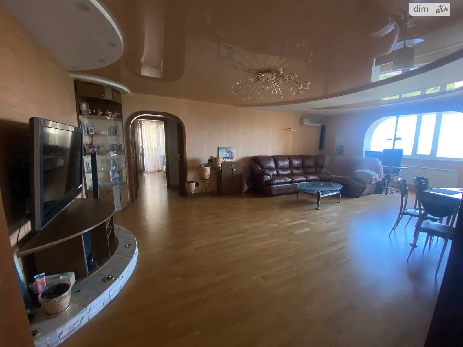 Здається в оренду 3-кімнатна квартира 102.8 кв. м у Києві, бул. Дарницький, 8 - фото 1