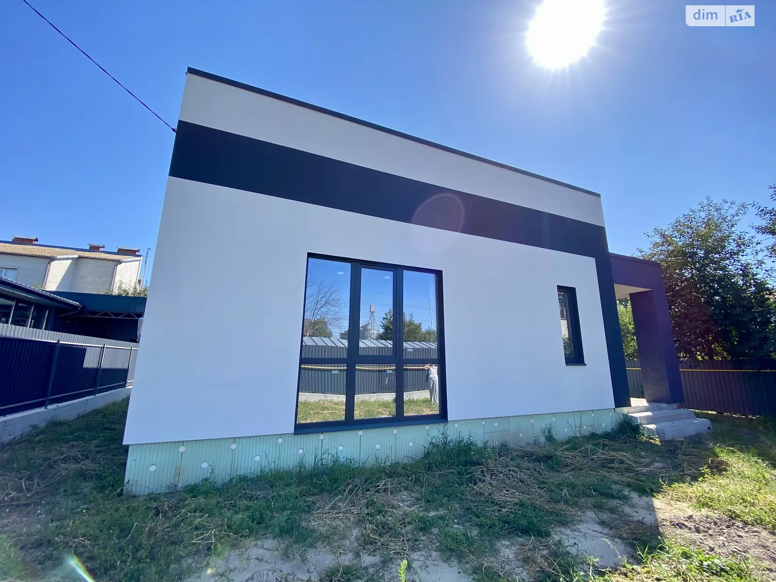 Продається одноповерховий будинок 115 кв. м з гаражем, цена: 130000 $ - фото 1