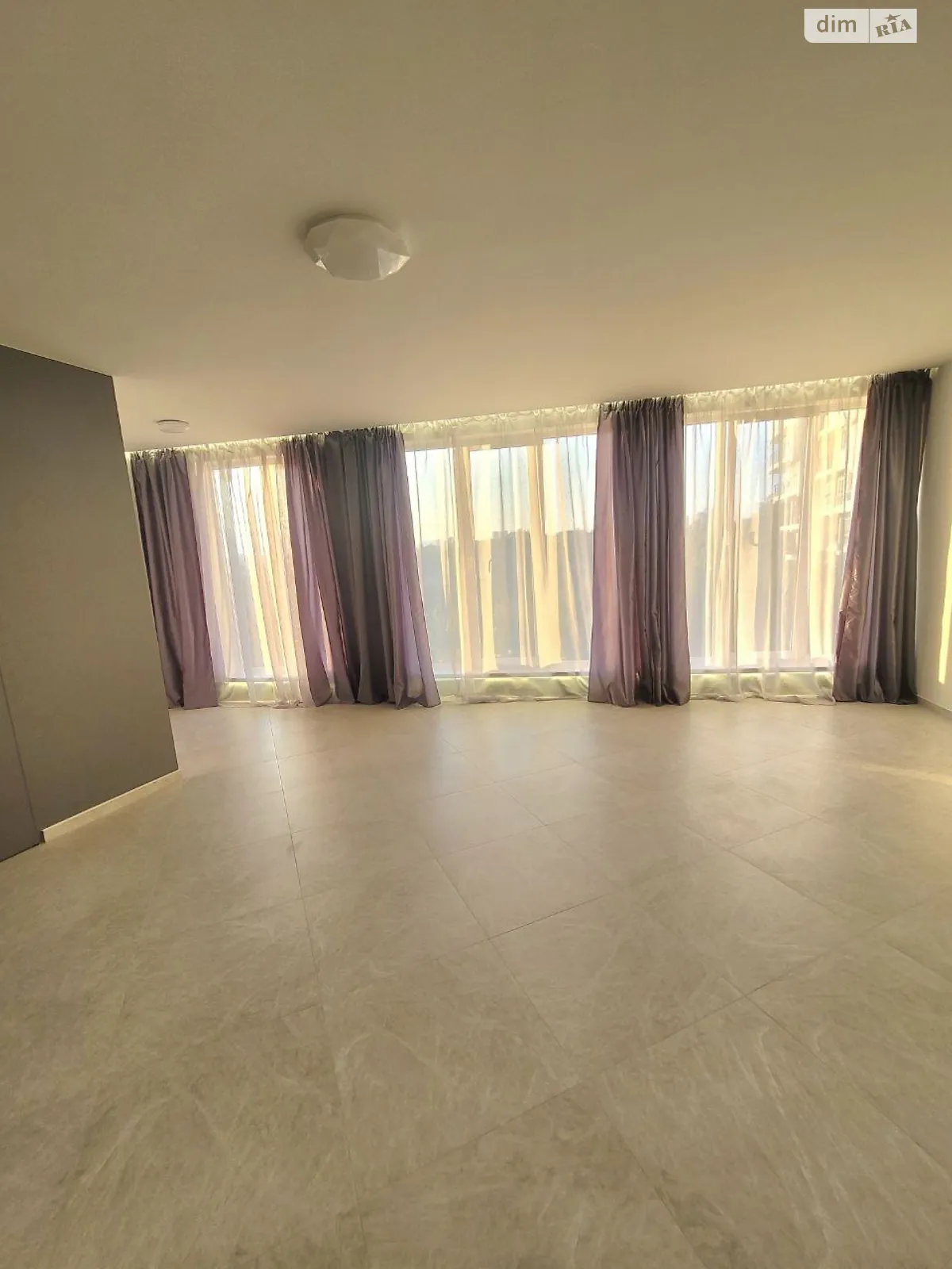 Продается 1-комнатная квартира 40 кв. м в Киеве, пер. Дубовый(Генерала Доватова), 1 - фото 1