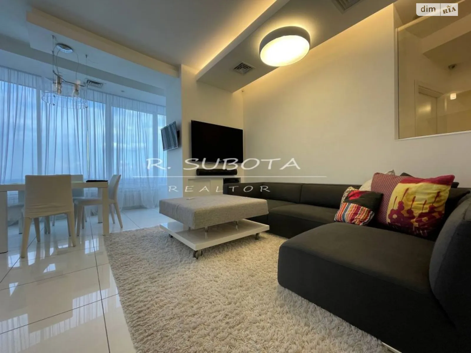 Продается 4-комнатная квартира 171 кв. м в Днепре, ул. Королевы Елизаветы II(Глинки), 2 - фото 1